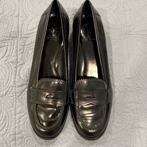 Tory Burch Black Patent Leather Loafers with Gold Detail Size 8.5